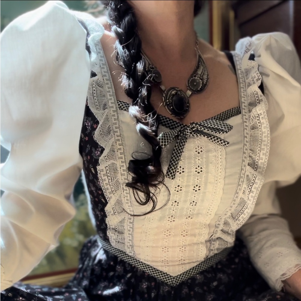 Tea Party 1970’s Vintage Black Calico Gunne Sax Midi Dress